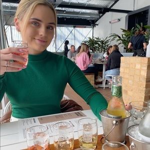 Meet your Posher, Georgia